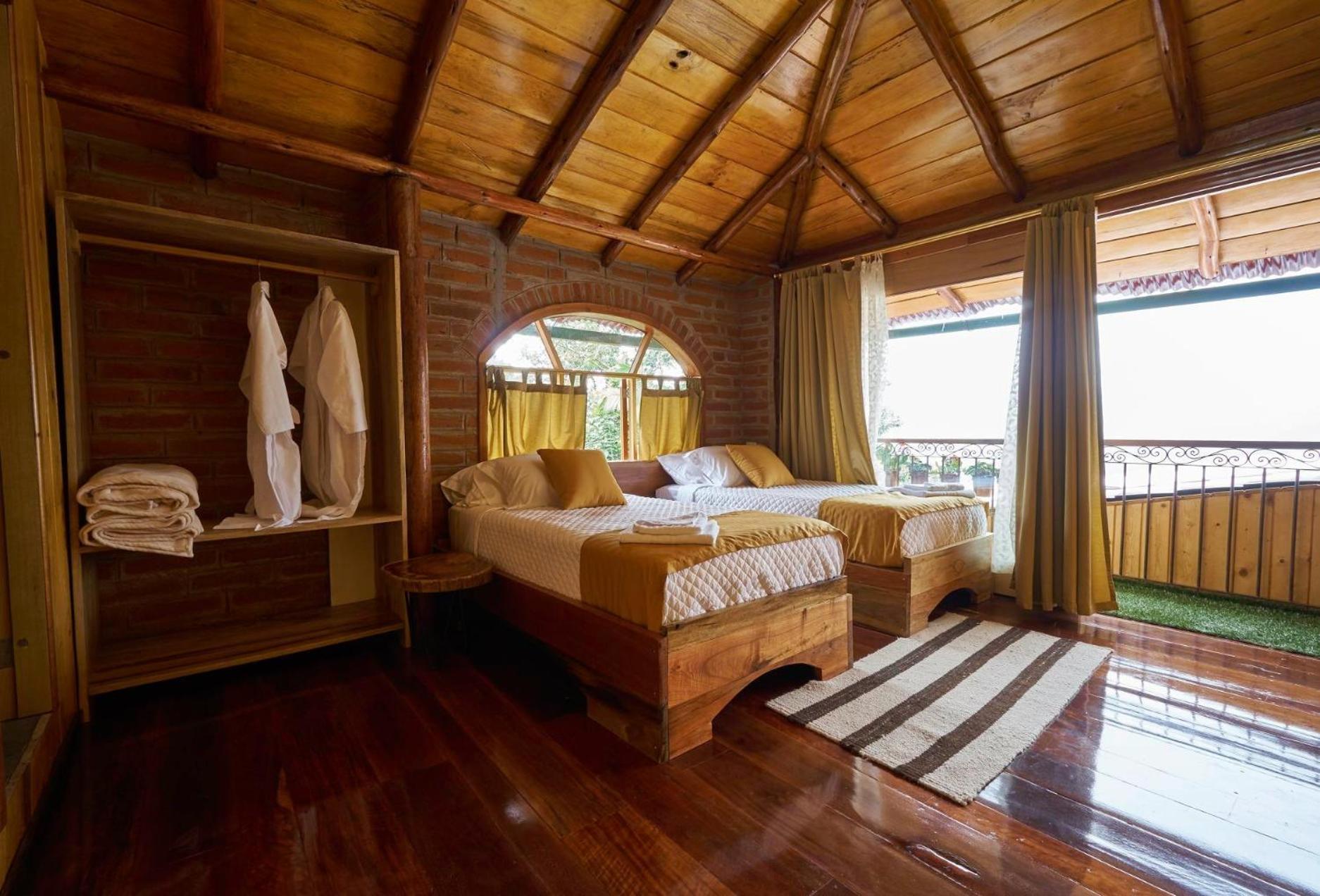 فندق Casa De Vista Alta ميندو المظهر الخارجي الصورة